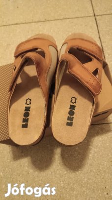 Eladó anatómiai papucs 
