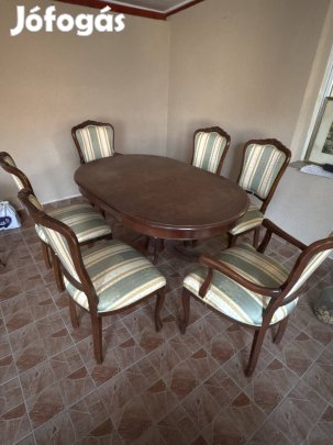Eladó antik étkező