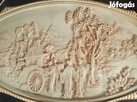 Eladó antik faragott asztal üveglappal