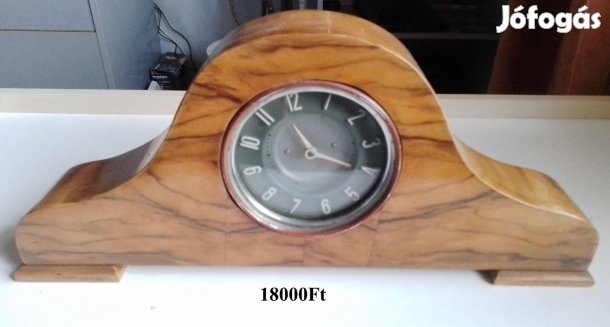 Eladó antik órák