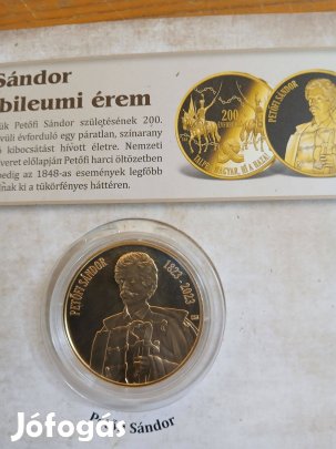 Eladó aranyozott emlékéremk