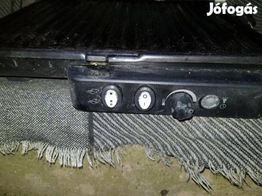 Eladó asztali grill Grundig CG5040