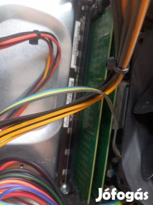 Eladó asztali számítógép