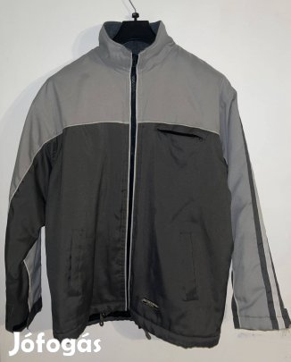 Eladó átmeneti, középvastag kabát