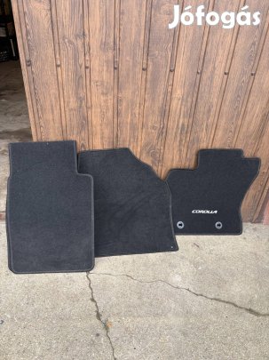 Eladó autószőnyeg
