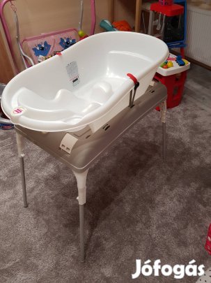 Eladó babakád lefolyóval és hőmérővel