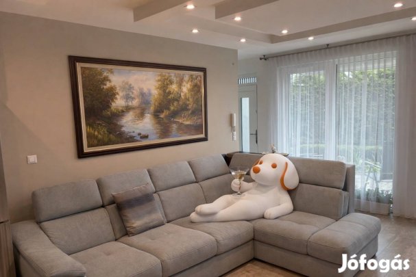 Eladó balatonfüredi kertkapcsolatos kéthálós lakás