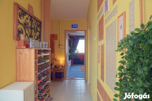 Eladó beleszeretős lakás Kecskemét belvárosában