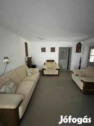 Eladó belül felújított családi ház Pécstől 10km-re
