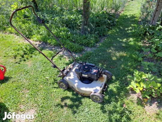 Eladó benzines fűnyíró AL-KO Kober 2,6LE