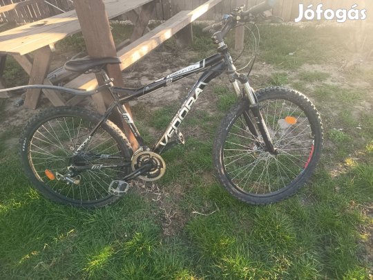 Eladó bicikli nemsokára volt hasznalva .