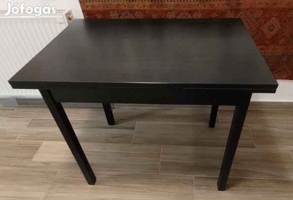 Eladó bővíthető asztal