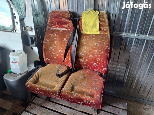 Eladó busz /autóbusz ülés ülések jelképes összegért!