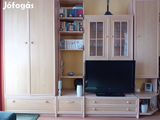 Eladó bútor, megegyezés szerint
