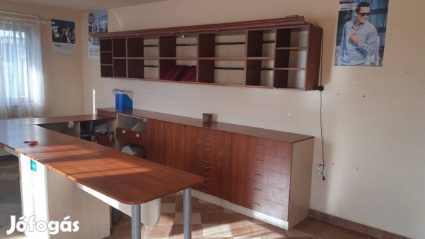 Elado bútor, üzletbe, irodákba, otthonokba