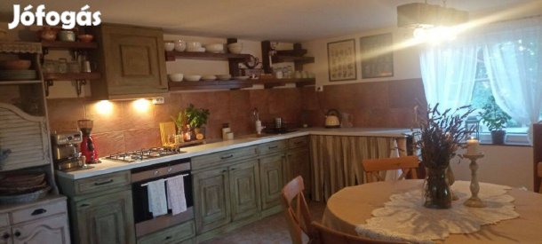 Eladó családi ház 150 m2, Iszkaszentgyörgy