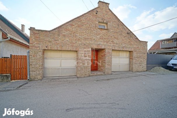 Eladó családi ház Aszód, Béke utca