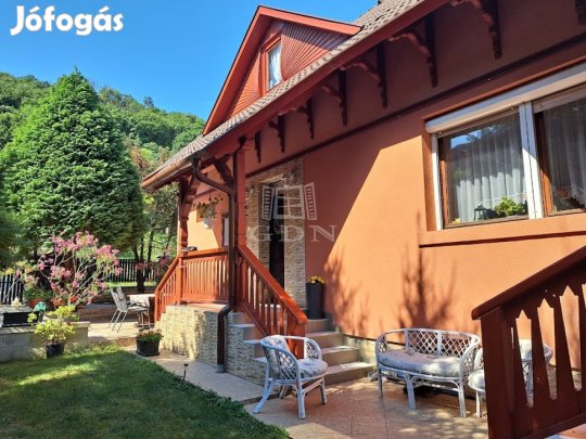 Eladó családi ház Balatonkenese, Berek utca  8