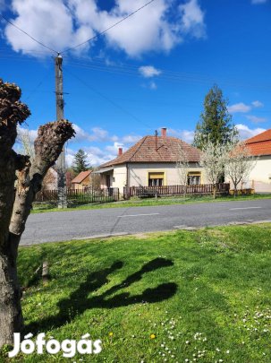 Eladó családi ház Balatonmagyaródon Természetközeli környezetben, a