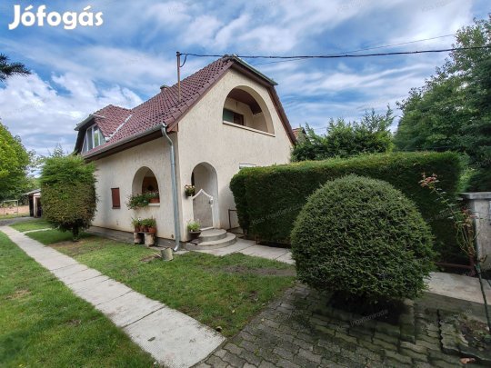 Eladó családi ház BékéscsabaFényesen