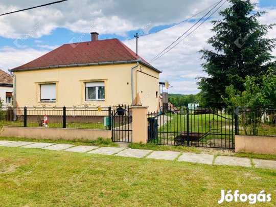 Eladó családi ház Beleznán!