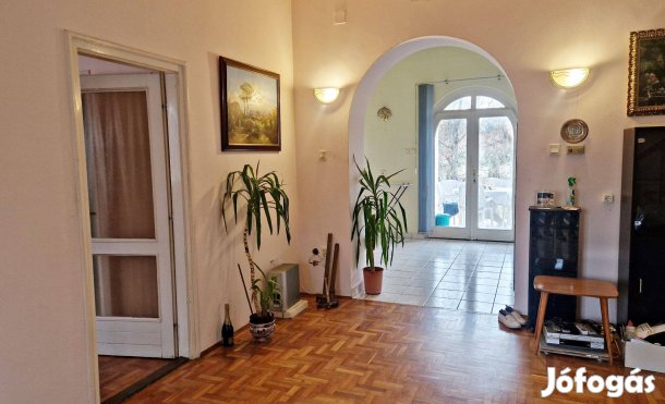 Eladó családi ház Csapókertben
