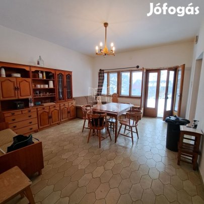Eladó családi ház Csopak, Vincellér u. 2.