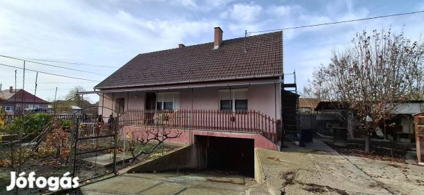 Eladó családi ház Dunapataj