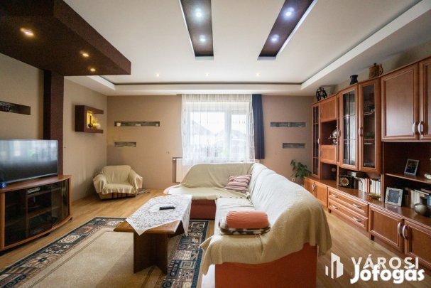 Eladó családi ház Dunaszeg központjában