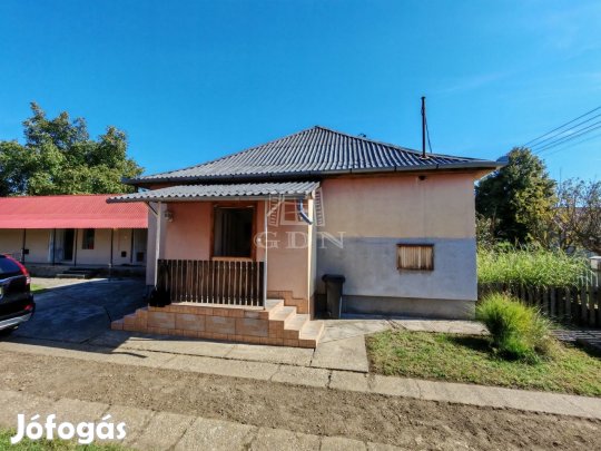 Eladó családi ház Ebes, Hunyadi utca