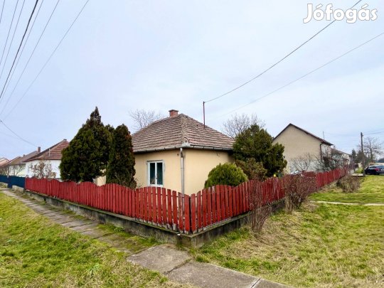 Eladó családi ház Emődön!
