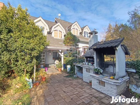 Eladó családi ház Erdőkertes, Szabadkai utca