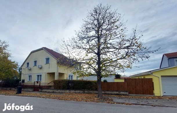 Eladó családi ház Esztergomban