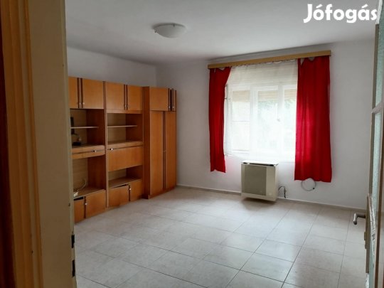 Eladó családi ház Felsőtold