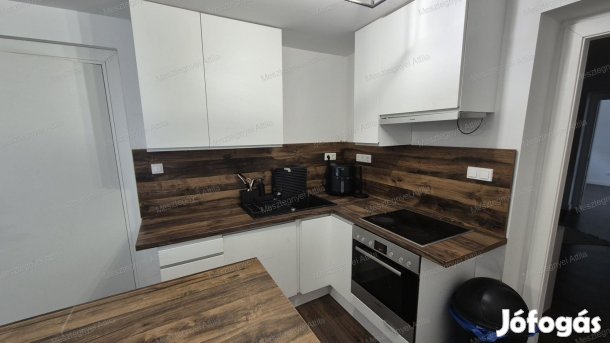 Eladó családi ház Fertőszentmiklóson  nagy telekkel,