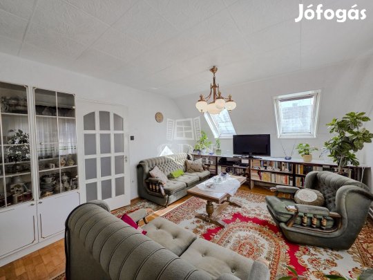 Eladó családi ház Hatvan, Közvetlenül a korház mellett