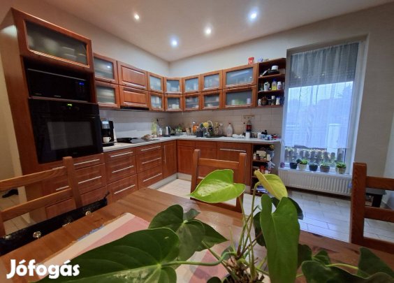 Eladó családi ház Józsán, földszintes, nappali +3 szobás