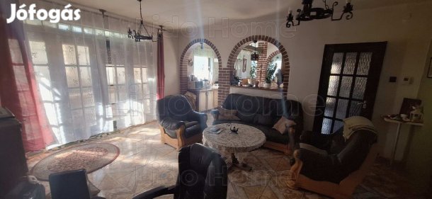 Eladó családi ház Kaposvár kedvelt Toponári városrészében