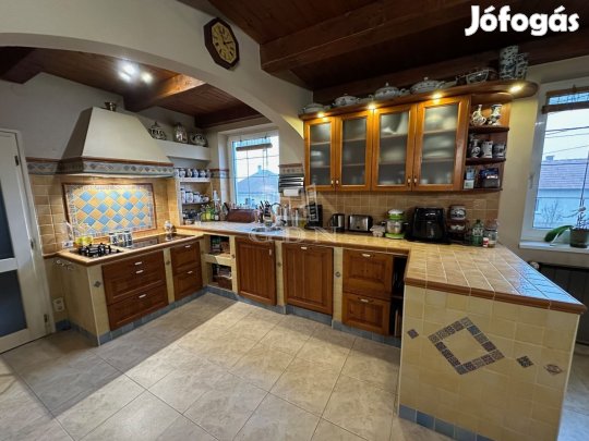 Eladó családi ház Kétbodony, Községben