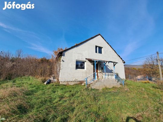 Eladó családi ház Kisgyőr, Keresztfalápa