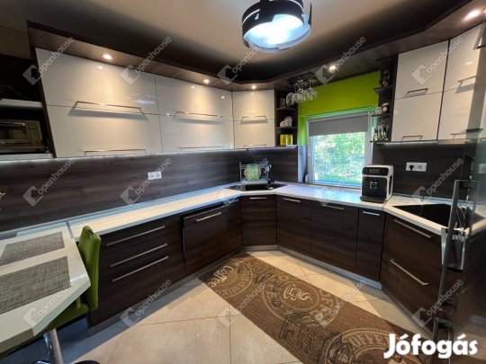 Eladó családi ház Kondorfa!