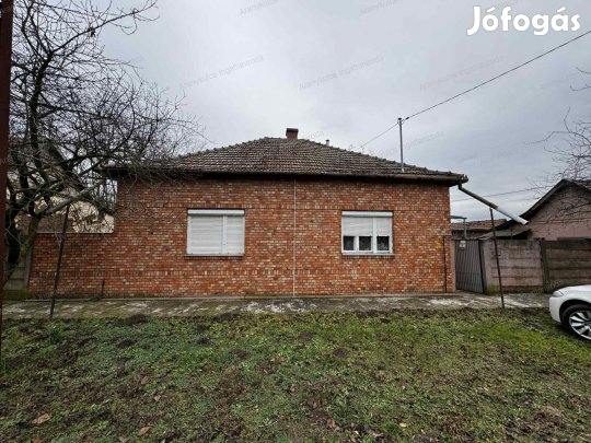 Eladó családi ház Lőkösházán!