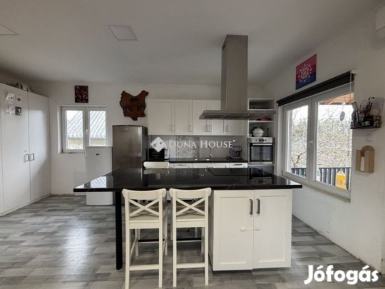 Eladó családi ház Mogyoródon