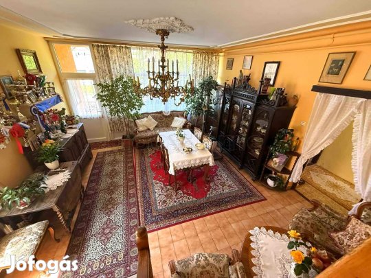 Eladó családi ház Móron