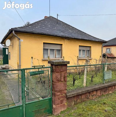 Eladó családi ház Nyirád
