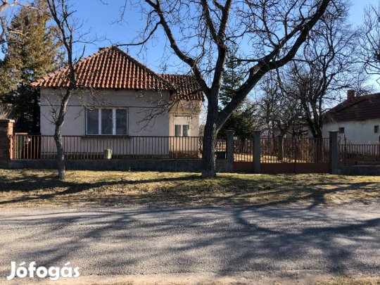 Eladó családi ház Nyirád