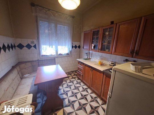 Eladó családi ház Porrogon!