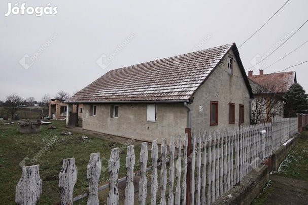 Eladó családi ház Sárbogárdon!