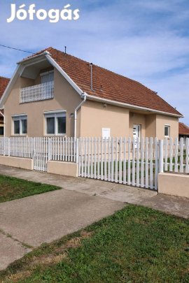 Eladó családi ház Sarkadon!