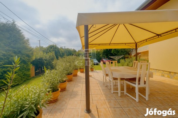 Eladó családi ház Tahitótfalu, Béke utca